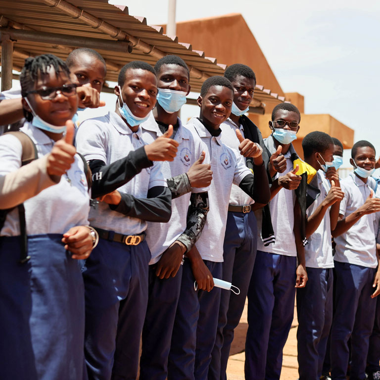 Burkina Faso :  élèves des villes, élèves des campagnes, offrir le même accès aux filières scientifiques et les mêmes chances de réussir