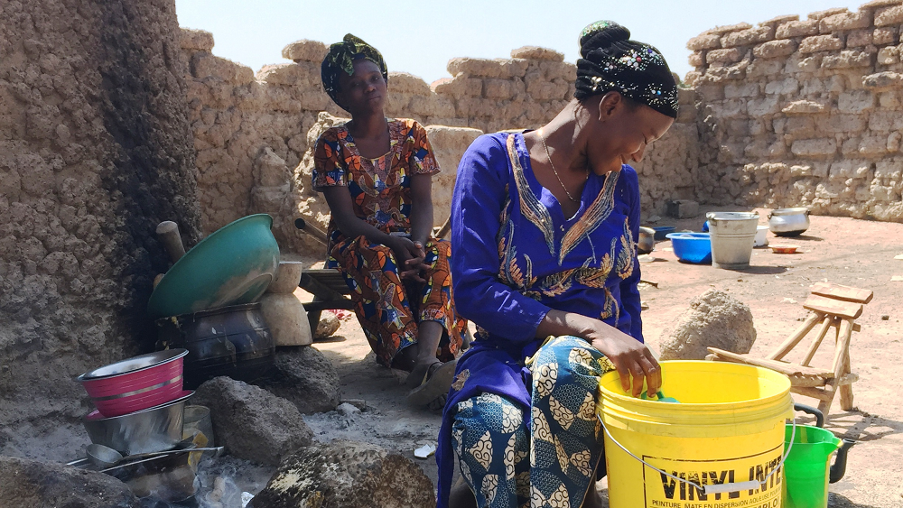 L’énergie solaire dynamise les petites entreprises féminines au Mali