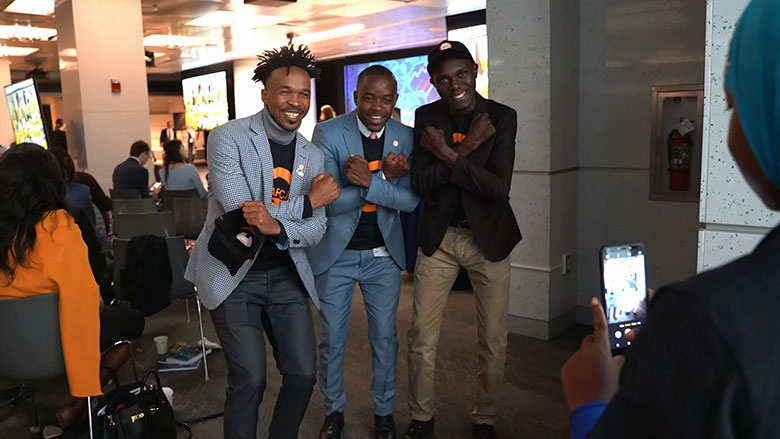 Un groupe de jeunes Africains intrépides bousculent les habitudes de la Banque mondiale